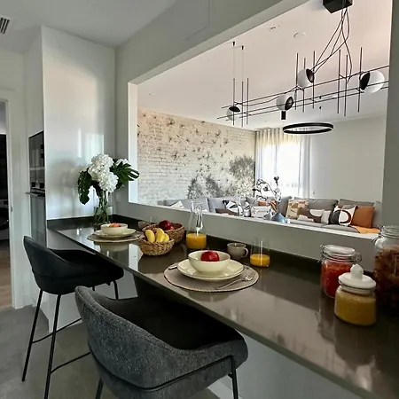 Malaga Urban Sky Serviced Apartments By P&O Exterior foto