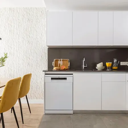 Malaga Urban Sky Serviced Apartments By P&O Exterior foto