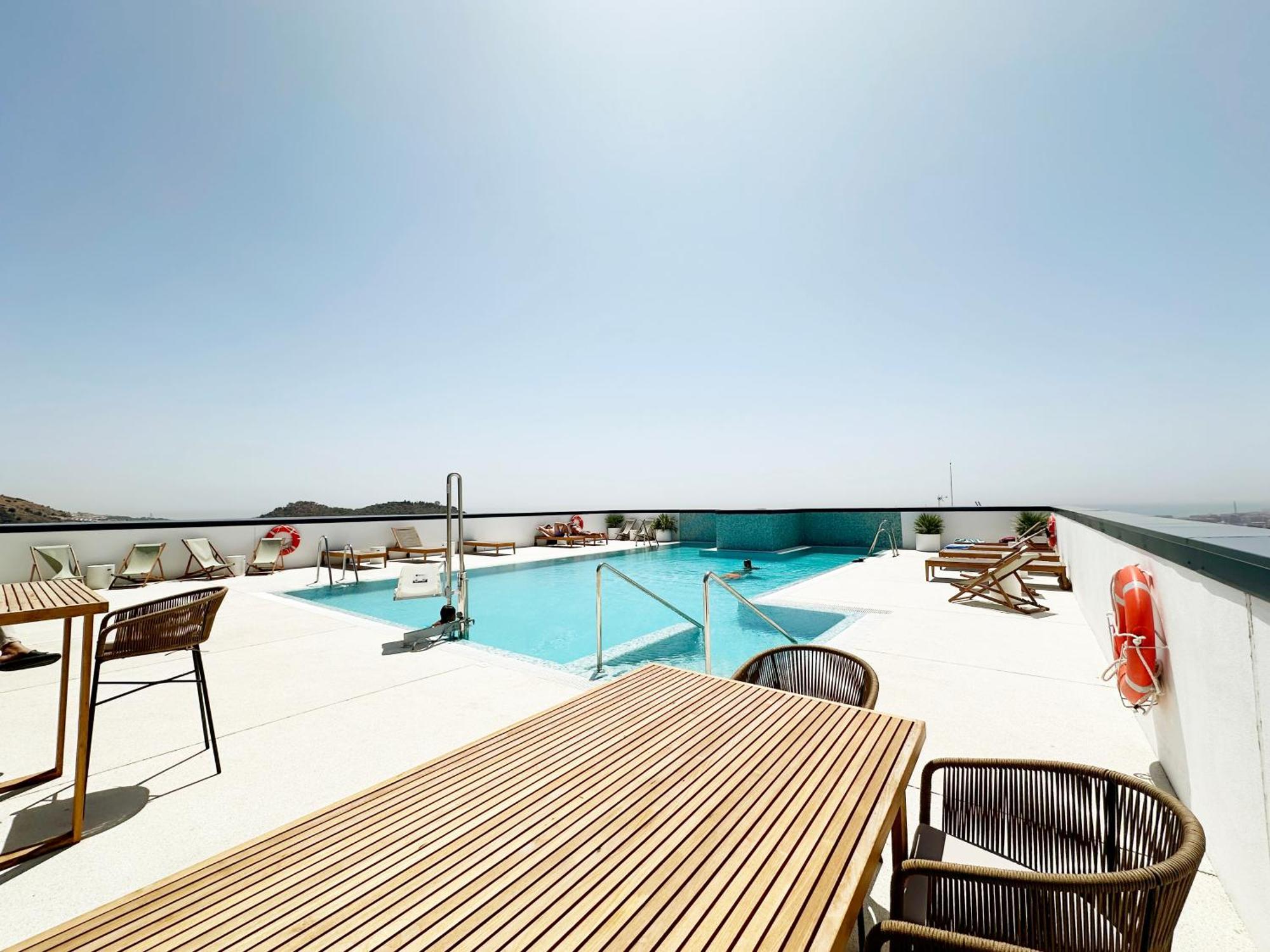 Urban Sky Serviced By P&o Appartamento